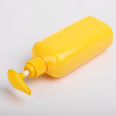 300 ml 500 van de de baby gele douane van ml noordse van de het reinigingsmiddelenessentie van het de aanrakingslichaam zachte flessen van de de bellenzeep schuimende