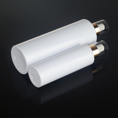 Witte plastic kosmetische van de de alcohol verpakkende container van de haarmist ononderbroken gouden hoogste 250ml de nevelfles van het de ruimtehotel 500ml