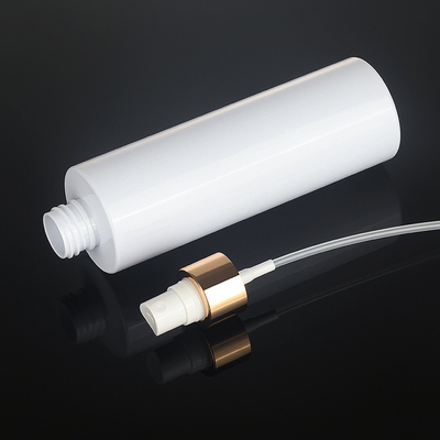 Witte plastic kosmetische van de de alcohol verpakkende container van de haarmist ononderbroken gouden hoogste 250ml de nevelfles van het de ruimtehotel 500ml