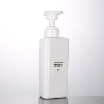 In het groot van de de Driehoeksvorm van 100ml 200ml 300ml van de het Huisdierenlotion Kringloop Plastic van de de Container Zwarte Pomp 500ml de Shampooflessen Zonder lucht