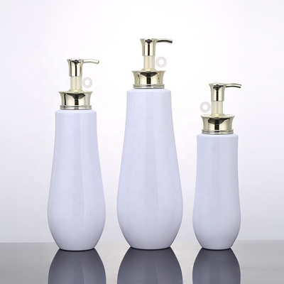 Gouden van de het Huisdierensamendrukking 500ml van het Pomp Lege Vloeibare Reinigingsmiddel Kosmetische Verpakkende Roze de Shampoofles